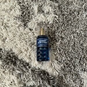 Bath & Body Works mini perfume